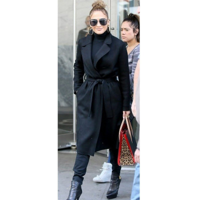 Gorgeous Jennifer Lopez Black Coat